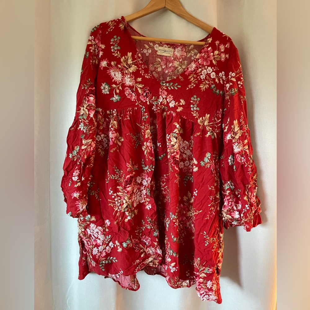 Lovely flowy mini dress